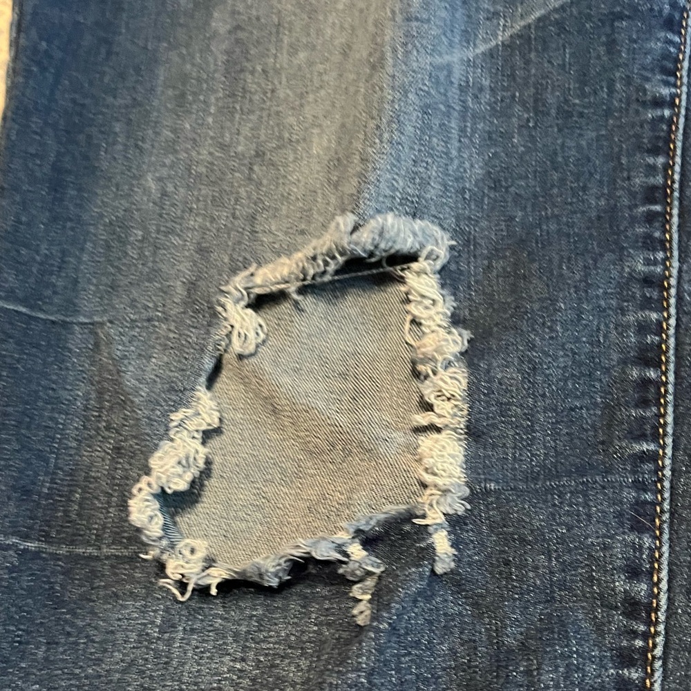 BBA Ripped Blue Jeans - Picture 3 of 7
